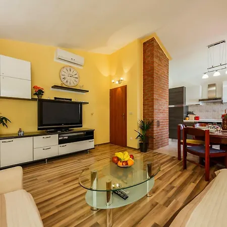 Two Beautiful Apartments Near The Sea Kastela Exterior photo