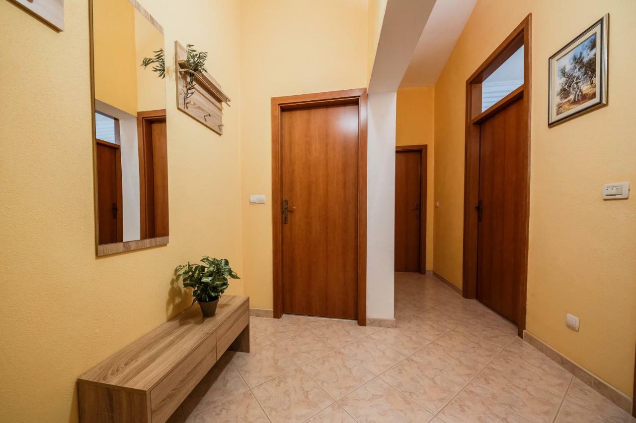 Two Beautiful Near The Sea Apartment